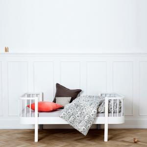 Oliver Furniture Luxury Wood Original Toddler Bed in White