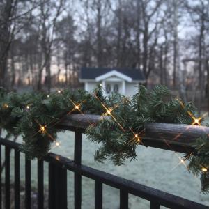 STAR TRADING Battery-operated LED garland Canadian, 250 cm