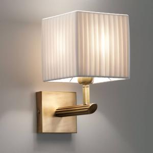 Cremasco Warm light with the Imperial wall light
