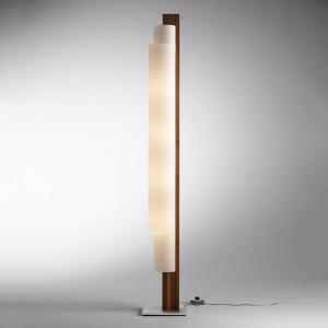 Domus LED floor lamp Stele, walnut wood