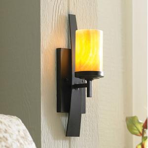 QUOIZEL Wall lamp Kyle with onyx lampshade