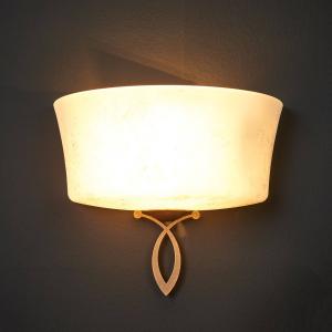 Lam Alessio wall light in an uplighter design