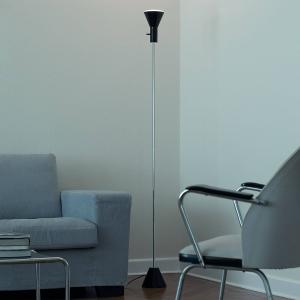 TECNOLUMEN Narrow LED floor lamp Gru with dimmer